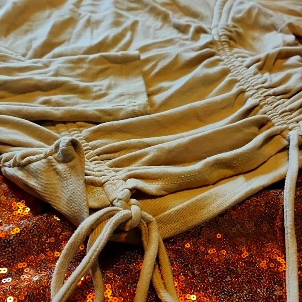 Cream Ruched Top - Picture 2 of 3